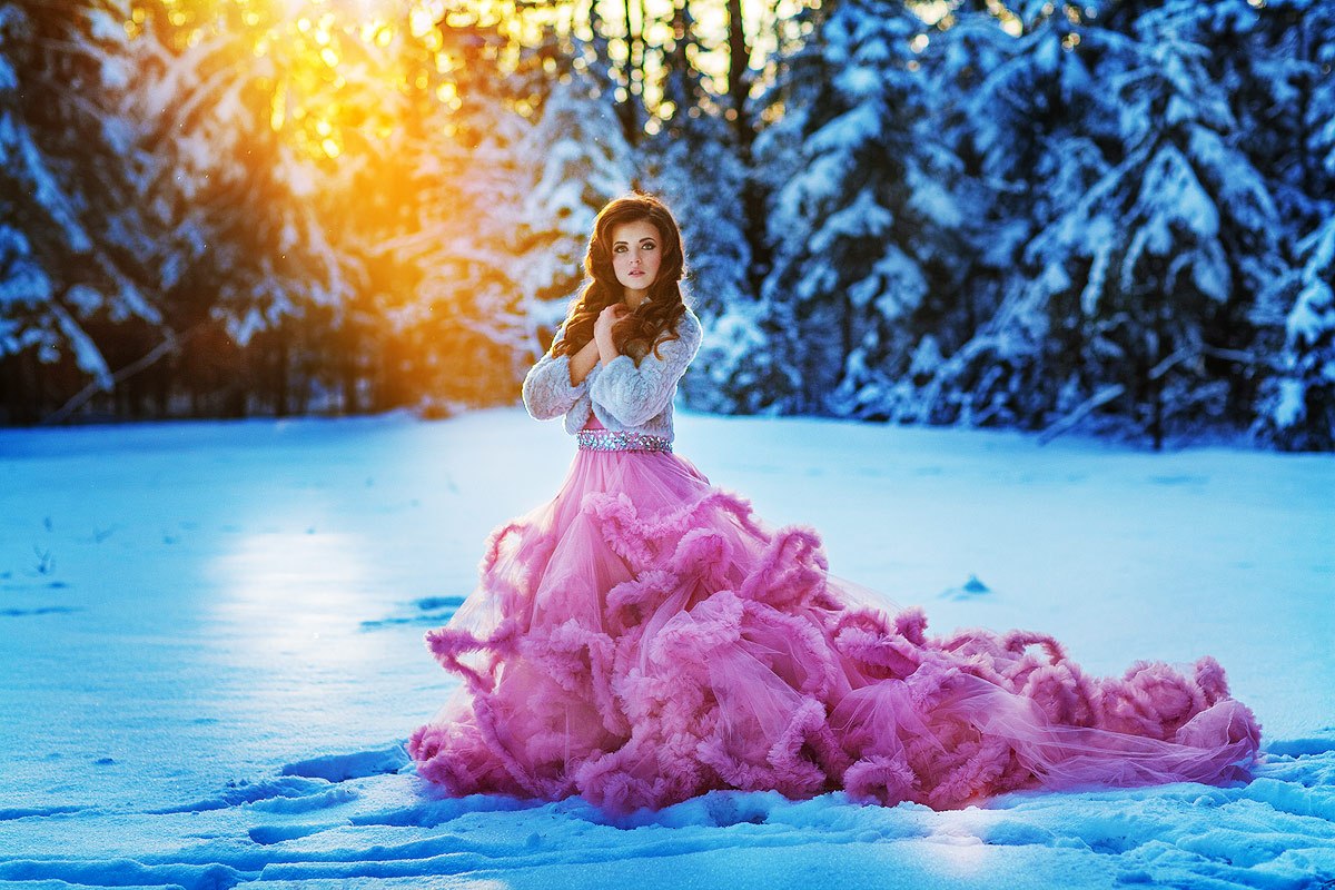 Фотосессия на снегу в пышном платье